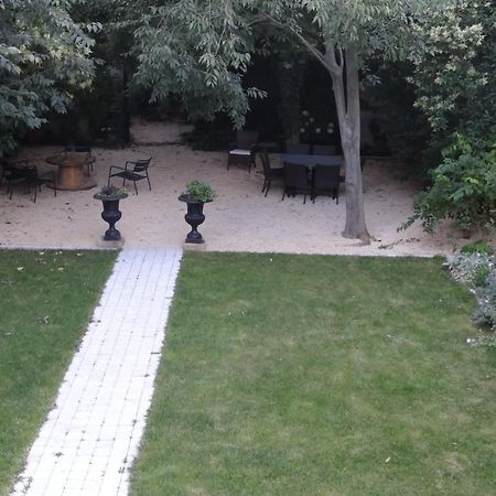 Chambre Cote Jardin Ним Екстериор снимка