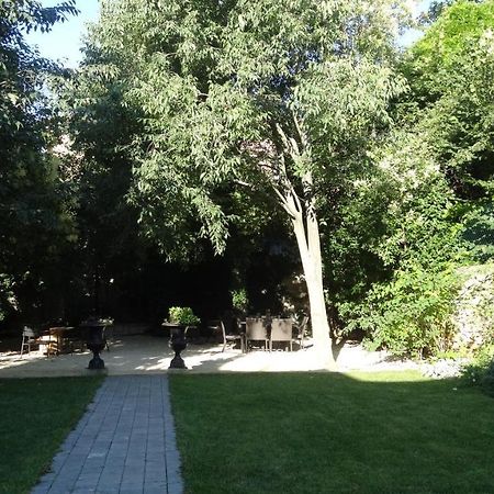 Chambre Cote Jardin Ним Екстериор снимка